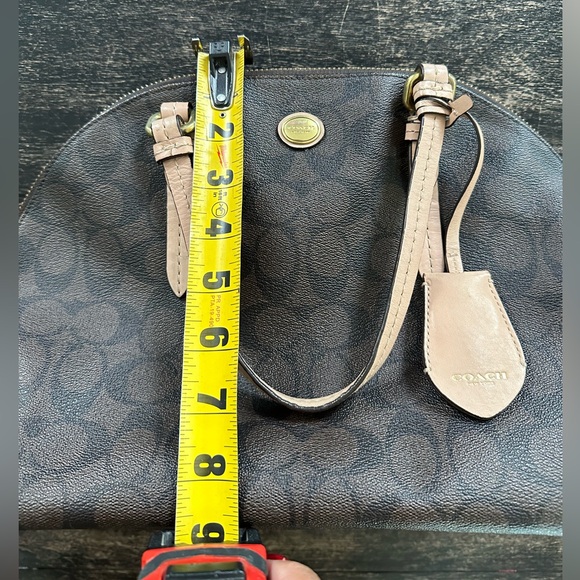 Women’s Coach handbag - Picture 7 of 9